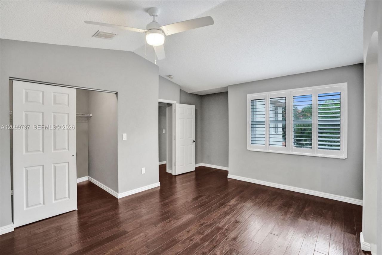 1620 Weeping Willow Way , Hollywood, FL 33019 Photo