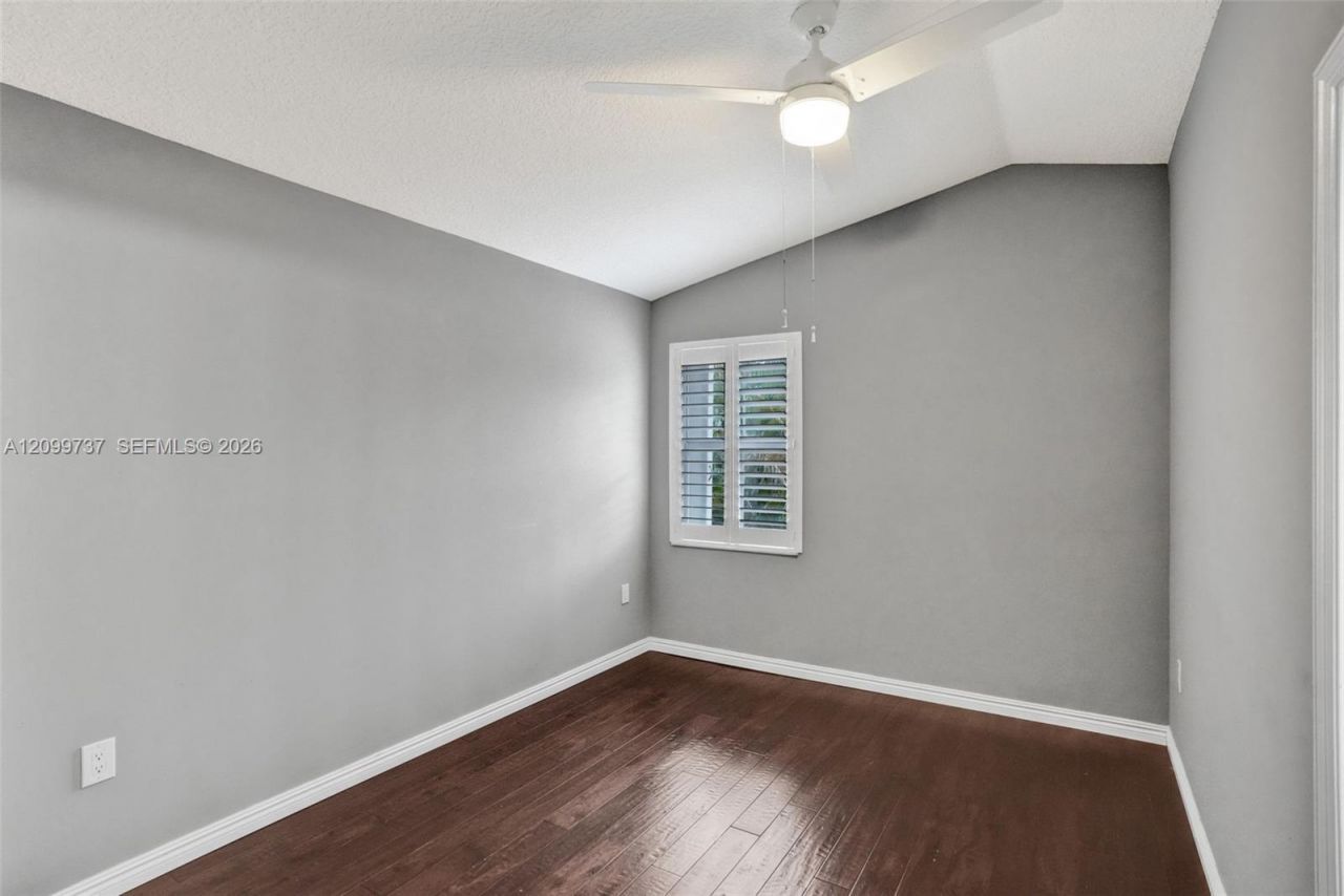1620 Weeping Willow Way , Hollywood, FL 33019 Photo