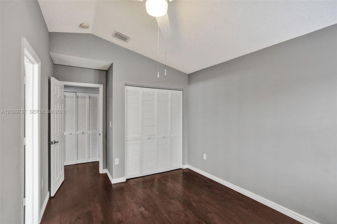1620 Weeping Willow Way , Hollywood, FL 33019 Photo