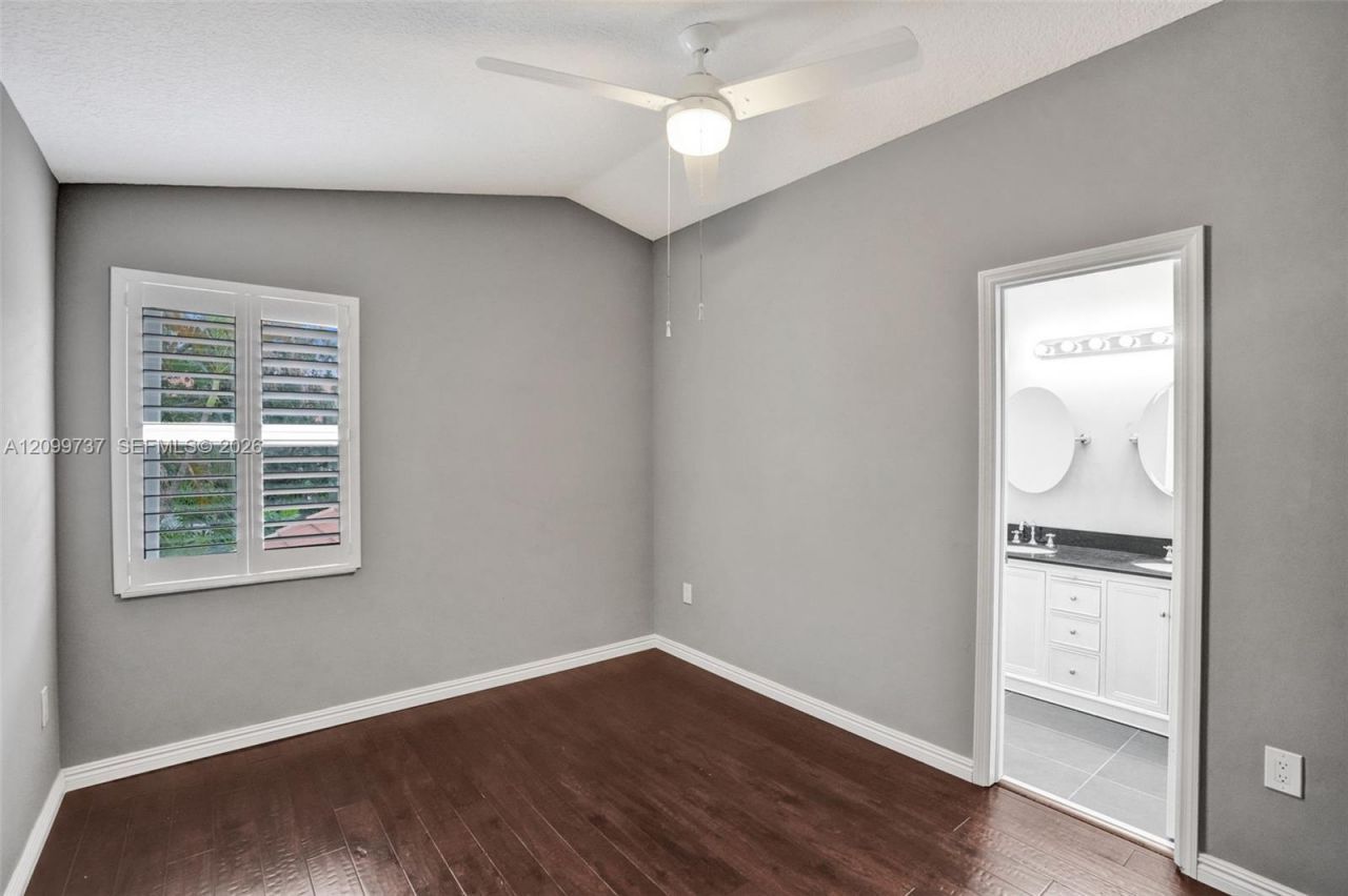 1620 Weeping Willow Way , Hollywood, FL 33019 Photo