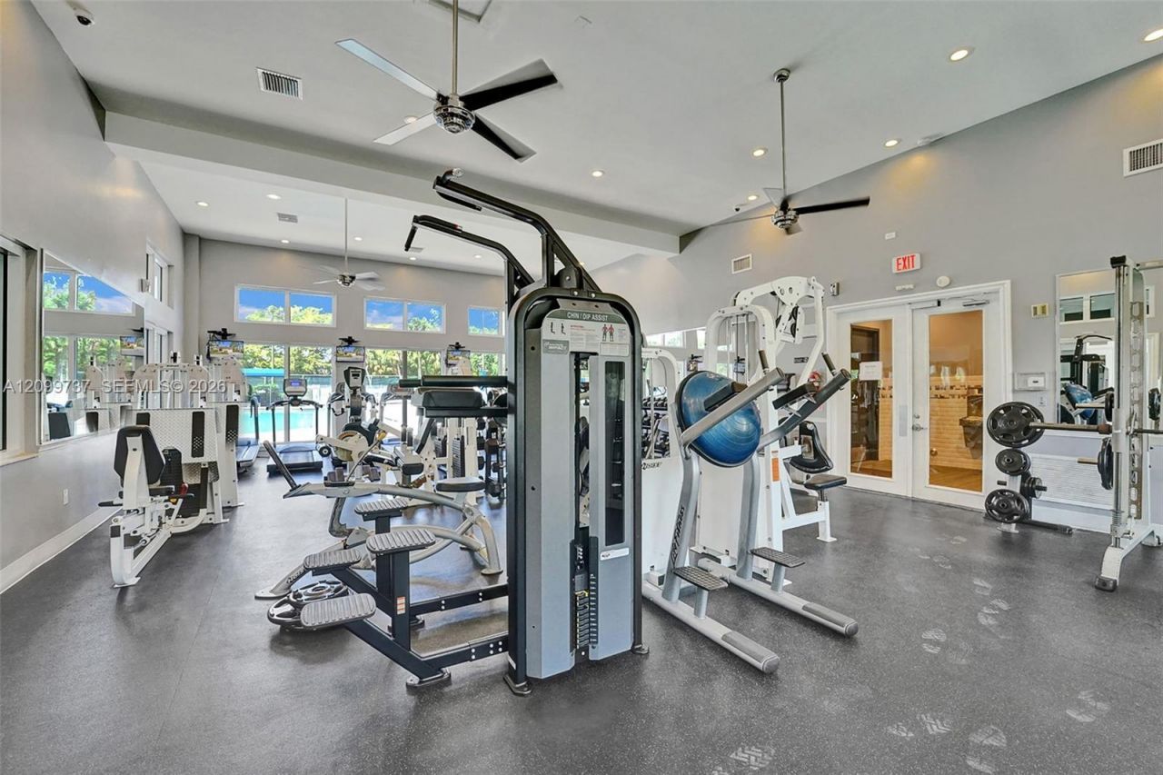 1620 Weeping Willow Way , Hollywood, FL 33019 Photo