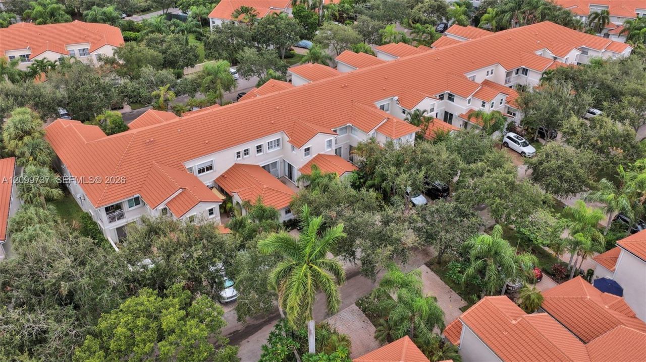 1620 Weeping Willow Way , Hollywood, FL 33019 Photo