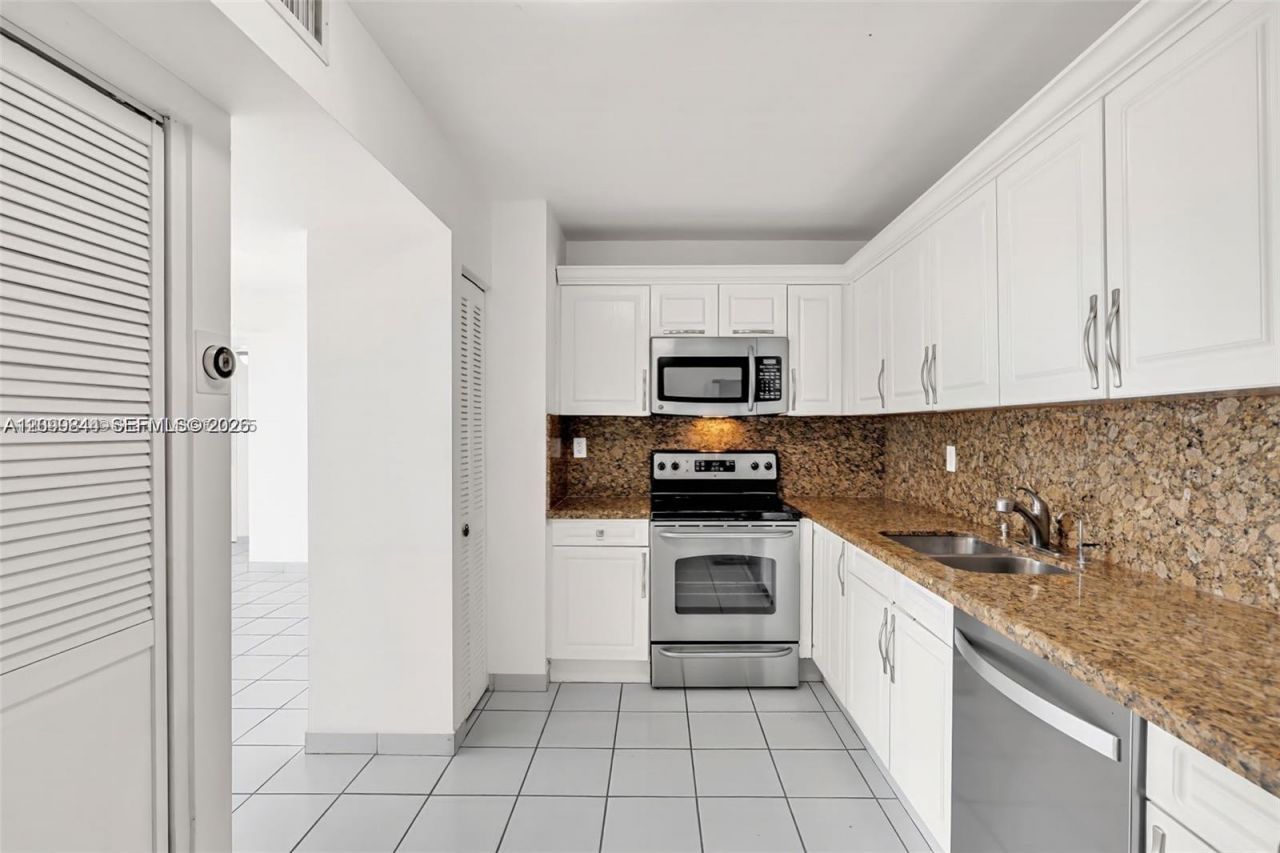 9341 Collins Ave, Unit 705, Surfside, FL 33154 Photo