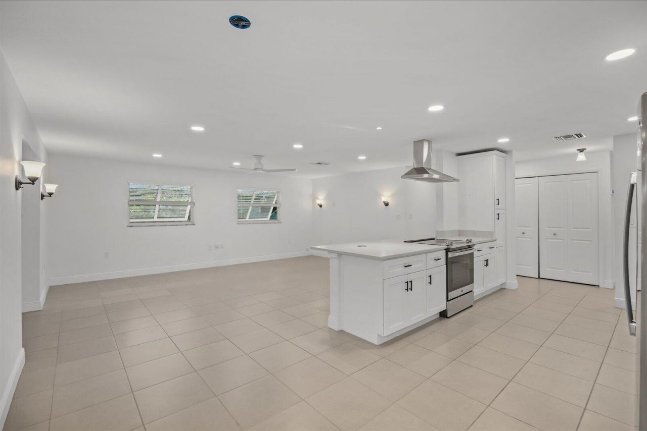 1706 Plover Avenue, Fort Pierce, FL 34949 Photo