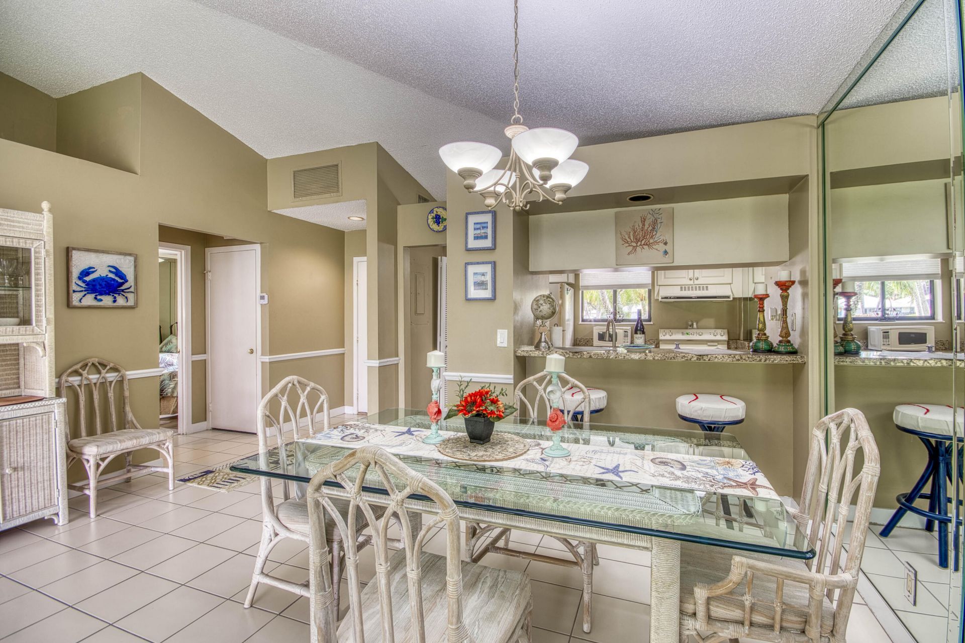 208 Club Drive, Palm Beach Gardens, FL 33418 Photo