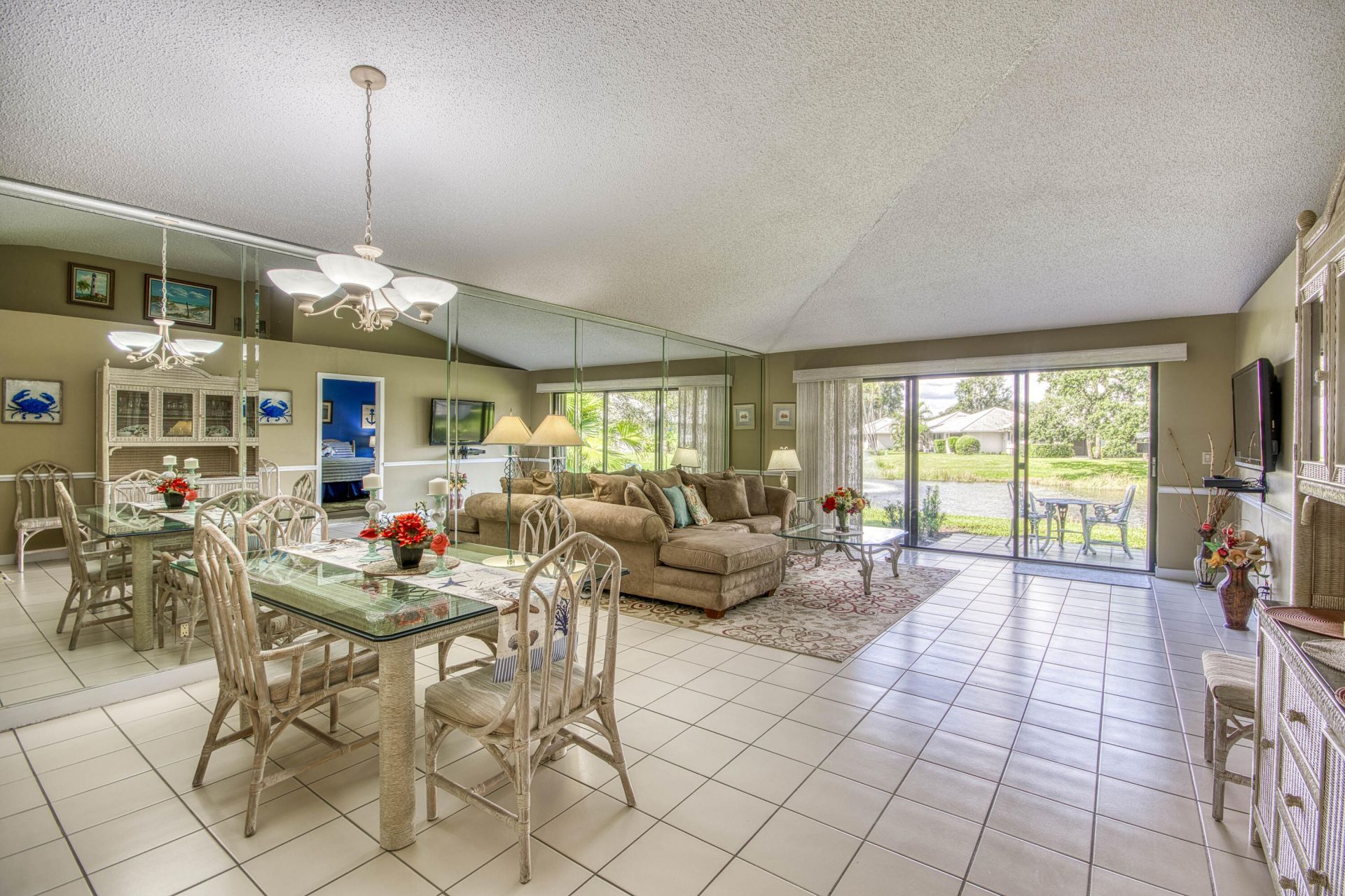 208 Club Drive, Palm Beach Gardens, FL 33418 Photo