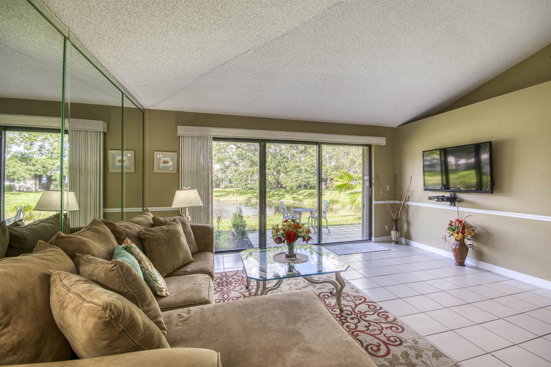 208 Club Drive, Palm Beach Gardens, FL 33418 Photo