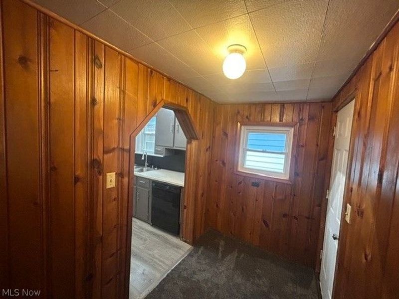 1225 Murray Avenue, Akron, OH 44310 Photo 32