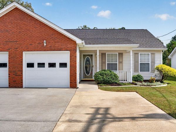 653 Flagstone Drive, Unit 22d, Rossville, GA 30741