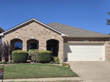 4057 Claymore Lane, Fort Worth, TX 76244