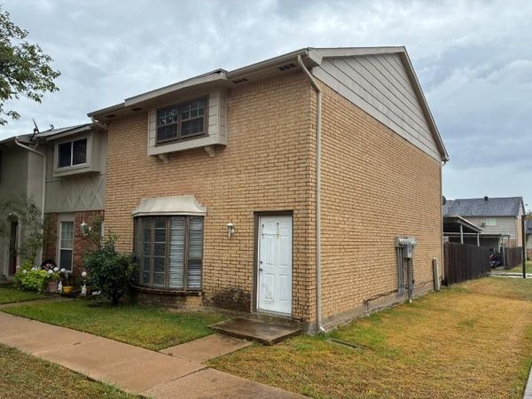 99 W Mountain Creek Drive , Unit 14, Grand Prairie, TX 75052