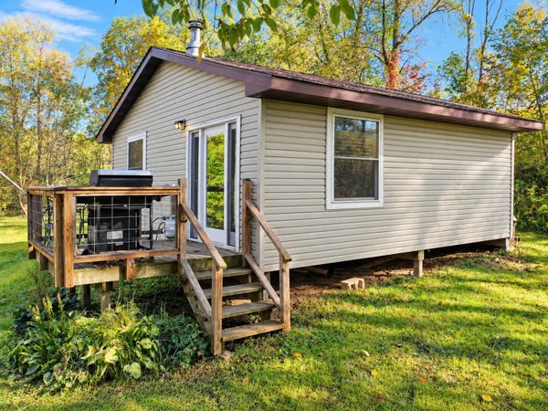 E3872 Franks Ln, Harmony, WI 54632