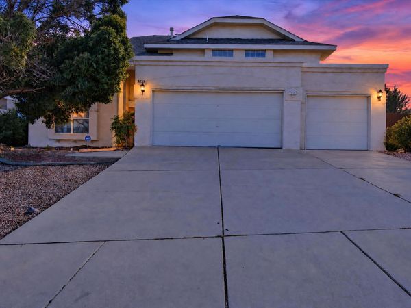 3233 Chandra Lane SE, Rio Rancho, NM 87124