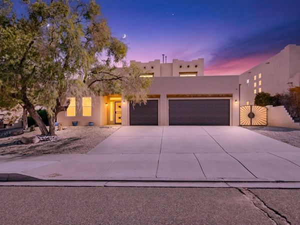 5036 Brown Bear Drive NE, Rio Rancho, NM 87144