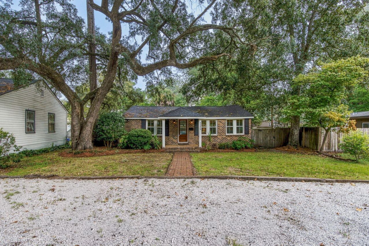1138 Leesville Street Photo 2