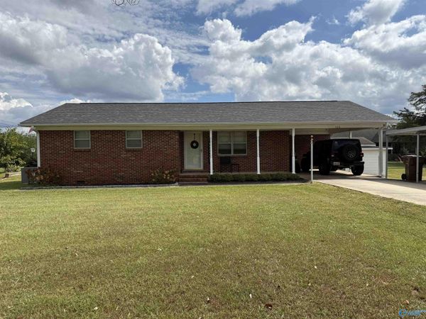 106 Sanders Road, Hartselle, AL 35640