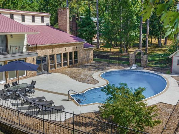 48 Elizabeth Drive NE, Fort Payne, AL 35967