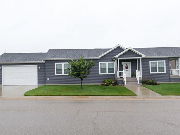11761 Townsquare Boulevard, Rockford, MI 49341