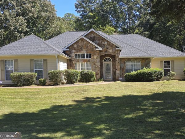 2604 18th Place, Valley, AL 36854