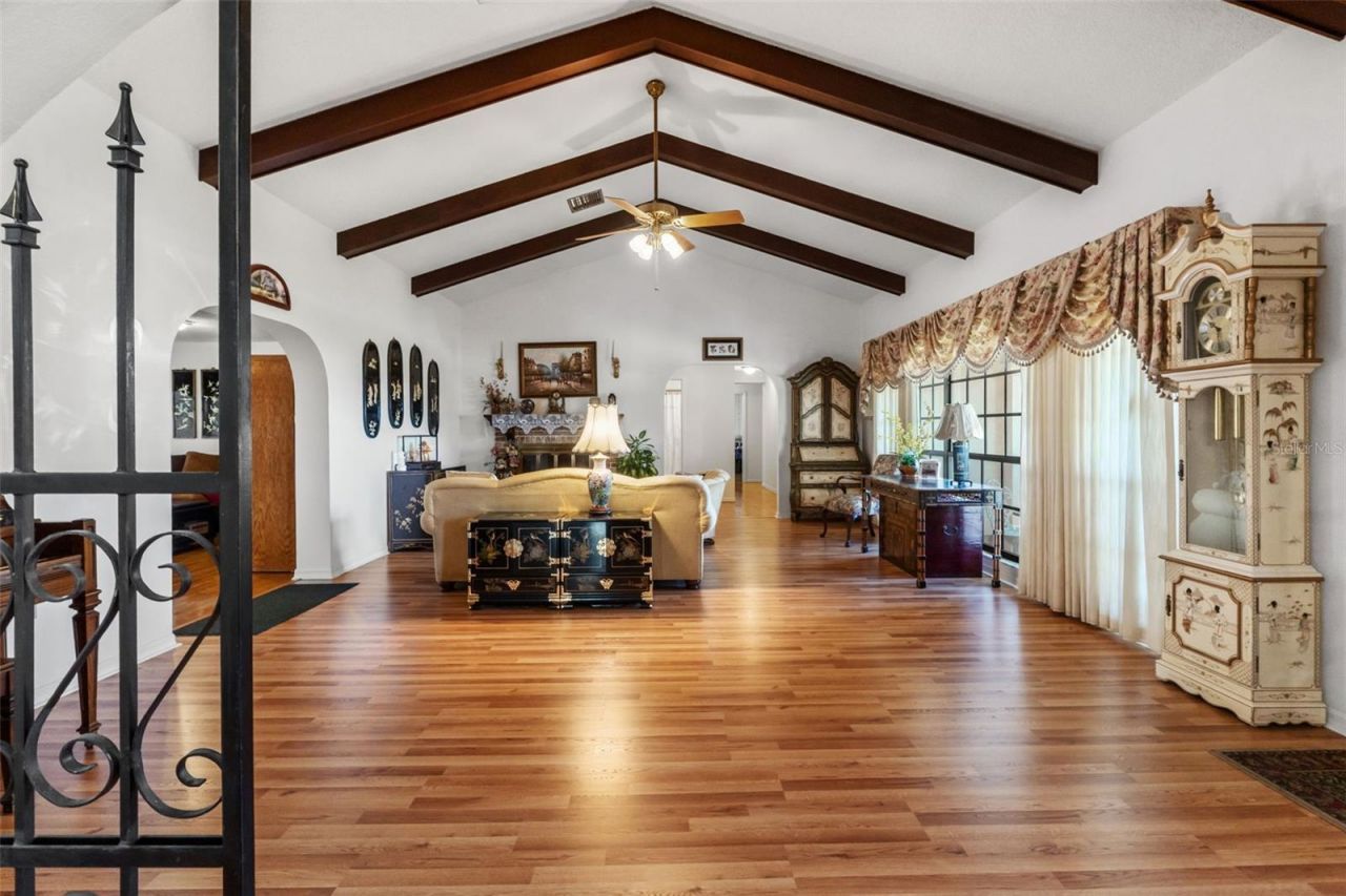 8943 Silver Lake Drive , Leesburg, FL 34788 Photo