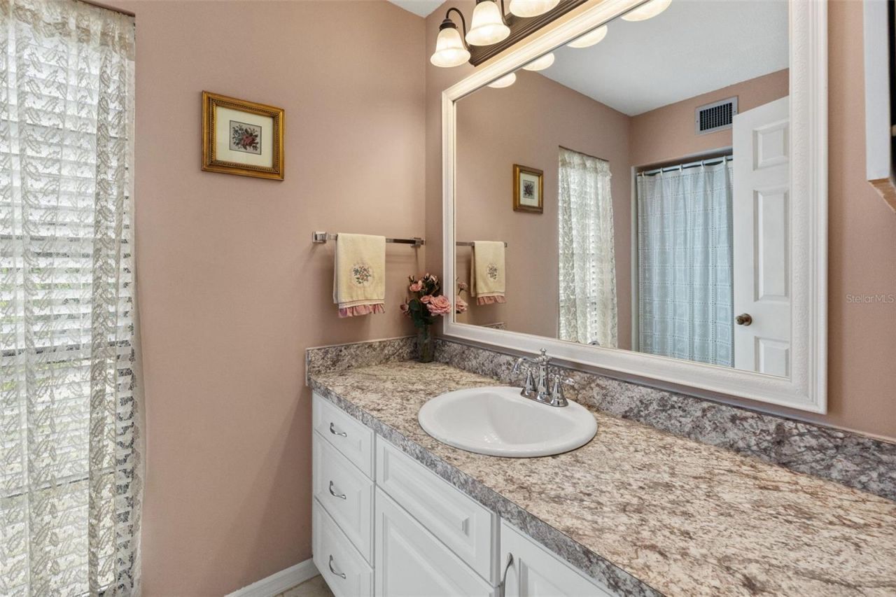 8943 Silver Lake Drive , Leesburg, FL 34788 Photo