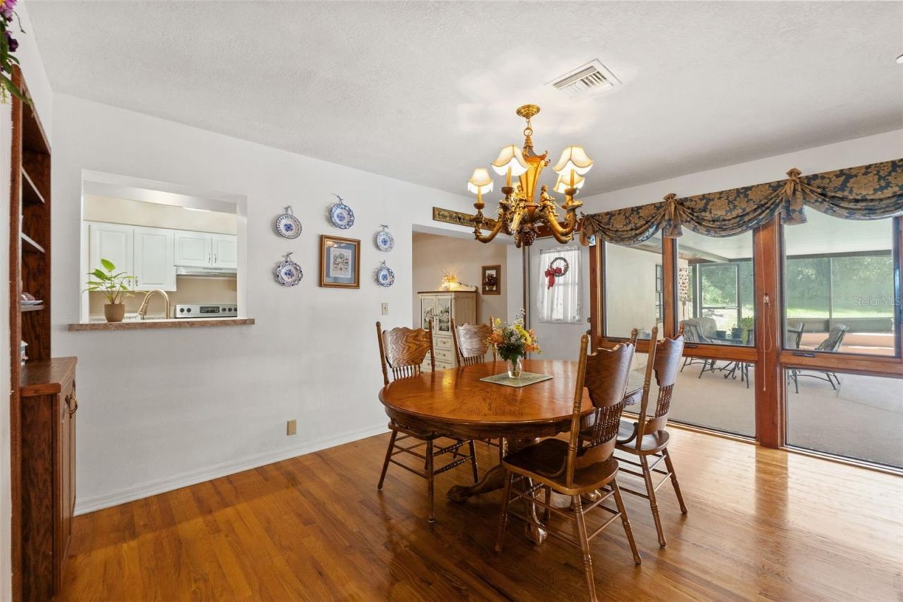 8943 Silver Lake Drive , Leesburg, FL 34788 Photo
