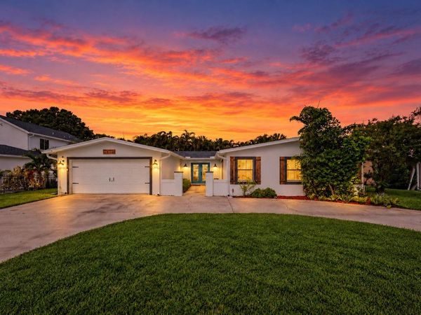 3936 E EDEN ROC CIRCLE, Unit 1, TAMPA, FL 33634