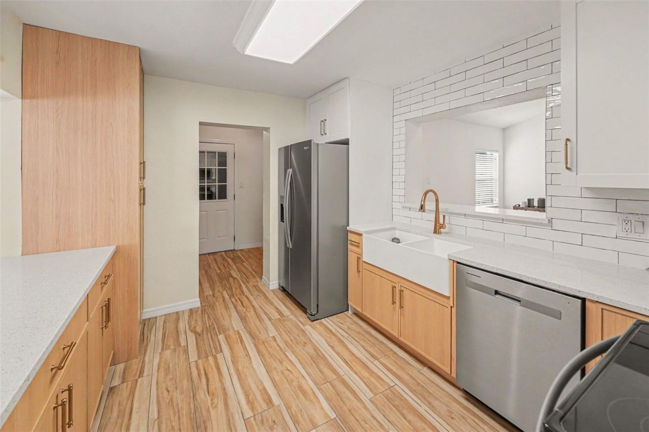 3936 E Eden Roc Circle, Unit 1, Tampa, FL 33634 Photo