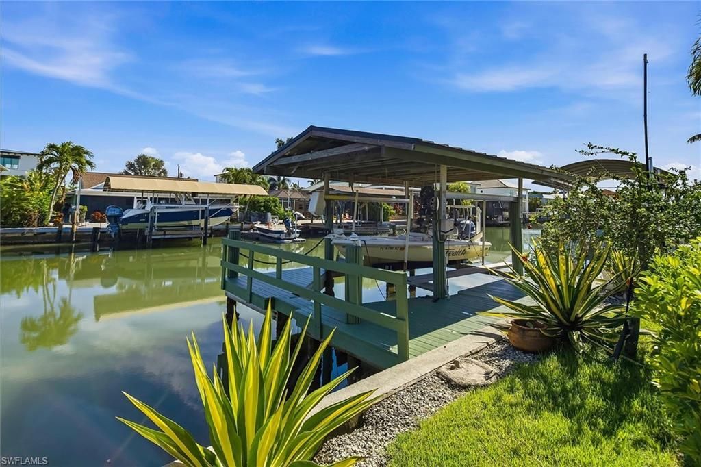 131 San Salvador St, Naples, FL 34113 Photo