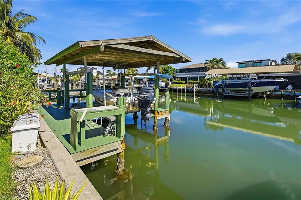 131 San Salvador St, Naples, FL 34113 Photo