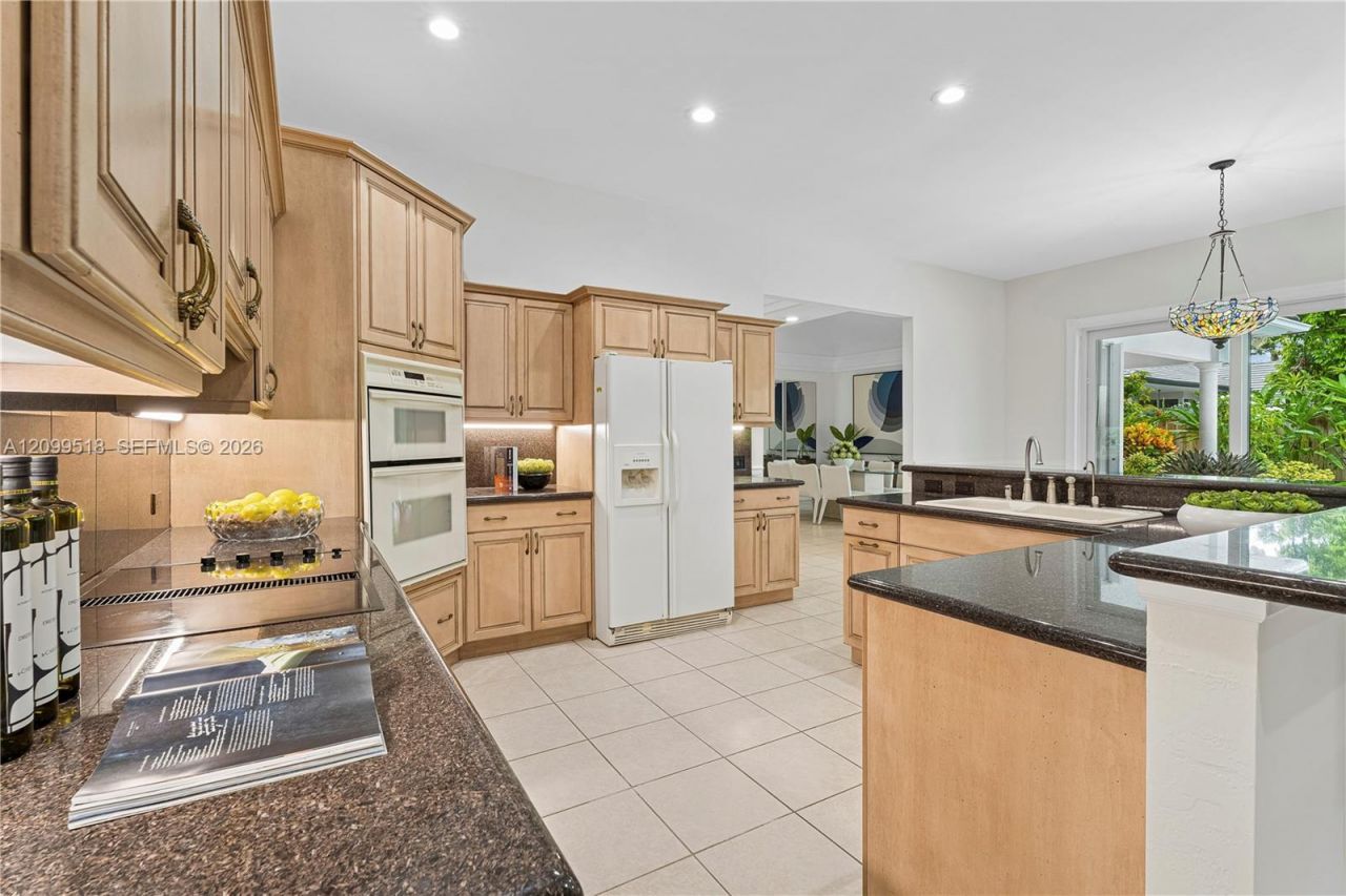 15255 SW 80th Ave, Palmetto Bay, FL 33157 Photo