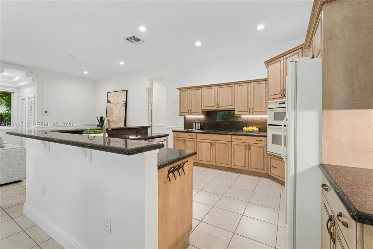 15255 SW 80th Ave, Palmetto Bay, FL 33157 Photo