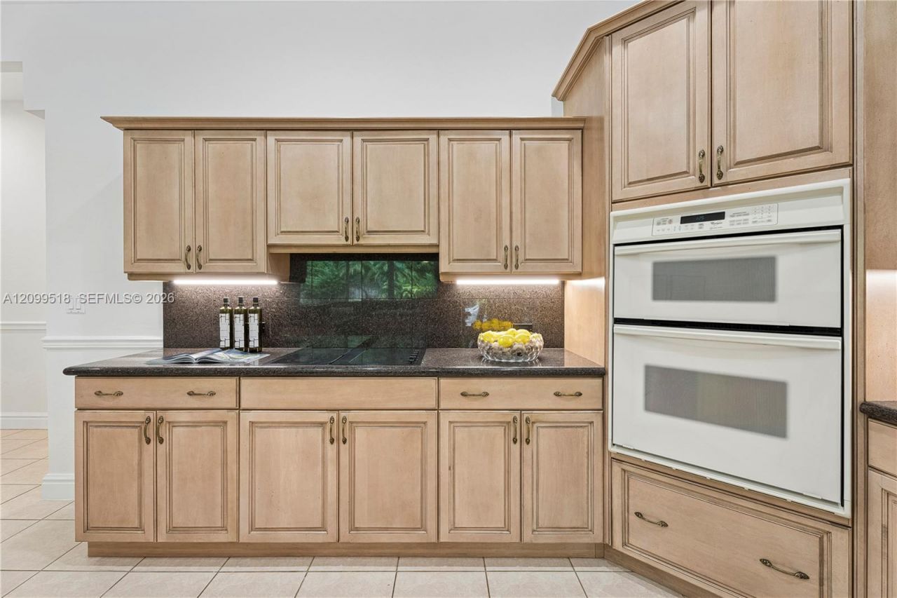 15255 SW 80th Ave, Palmetto Bay, FL 33157 Photo