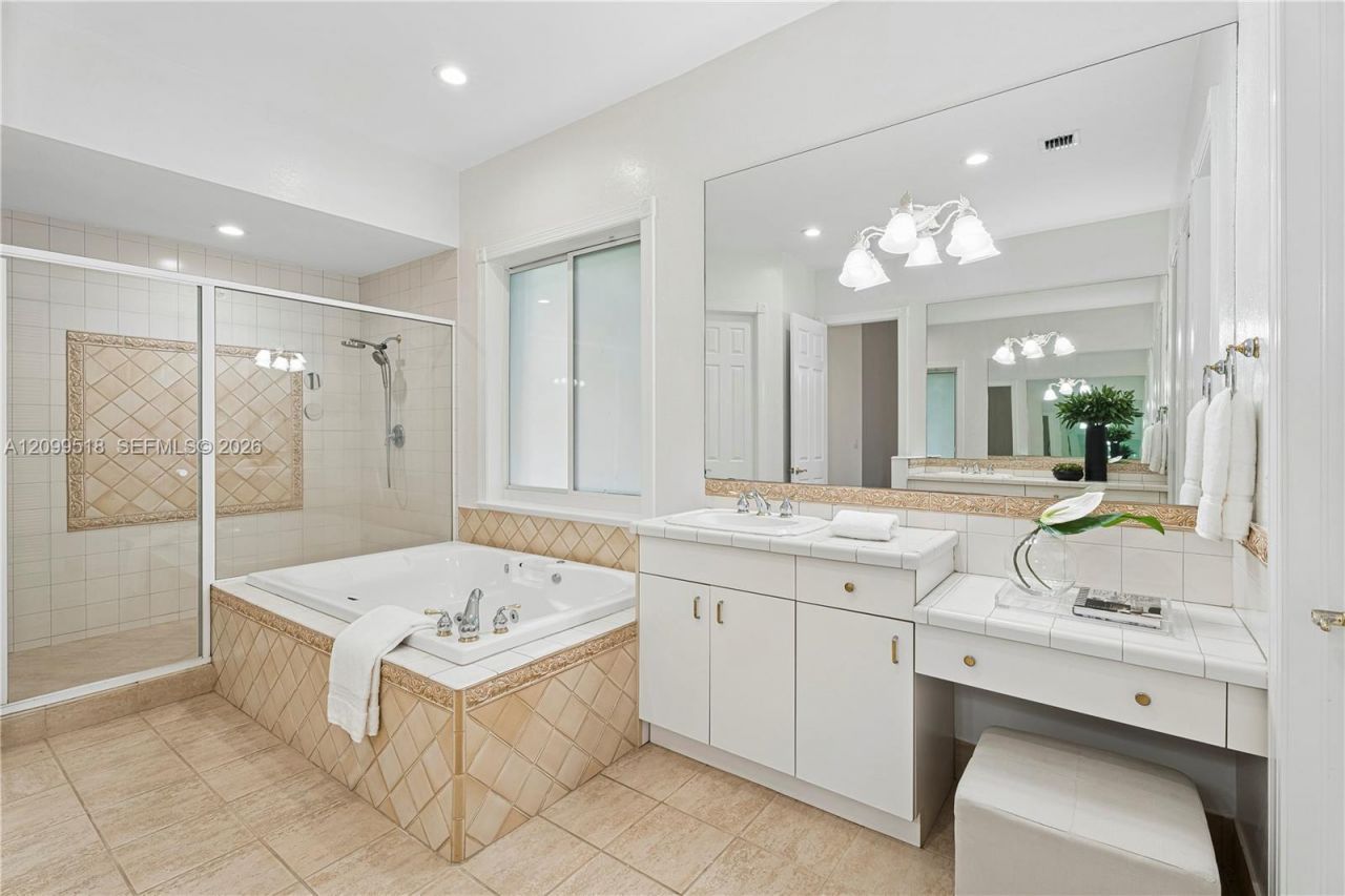 15255 SW 80th Ave, Palmetto Bay, FL 33157 Photo