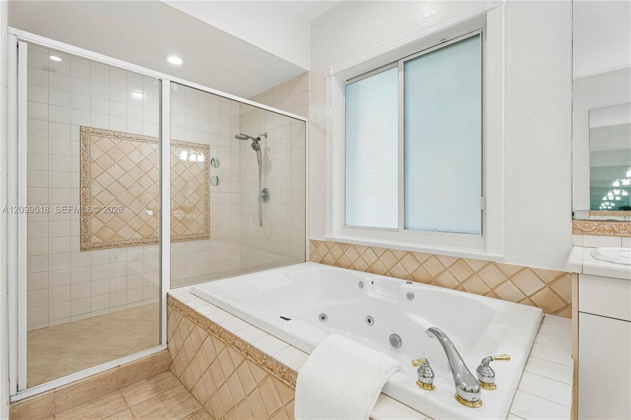 15255 SW 80th Ave, Palmetto Bay, FL 33157 Photo