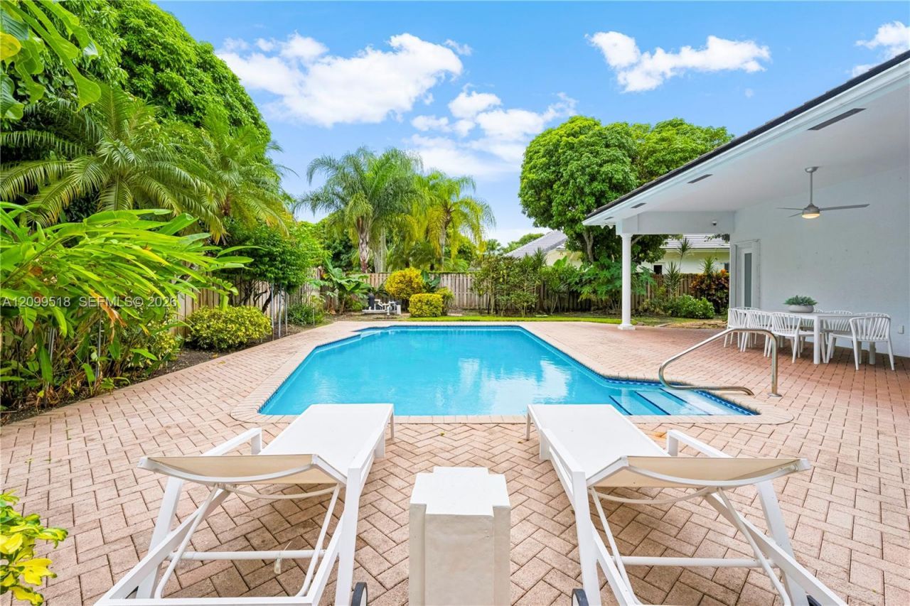 15255 SW 80th Ave, Palmetto Bay, FL 33157 Photo