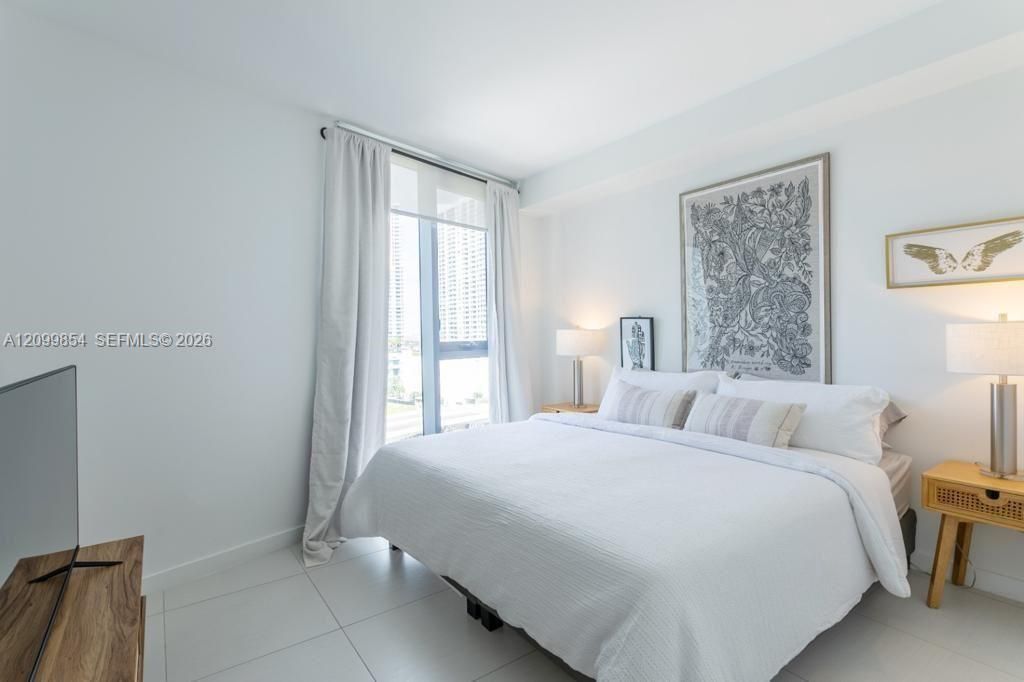 31 SE 6th St, Unit 1601, Miami, FL 33131 Photo