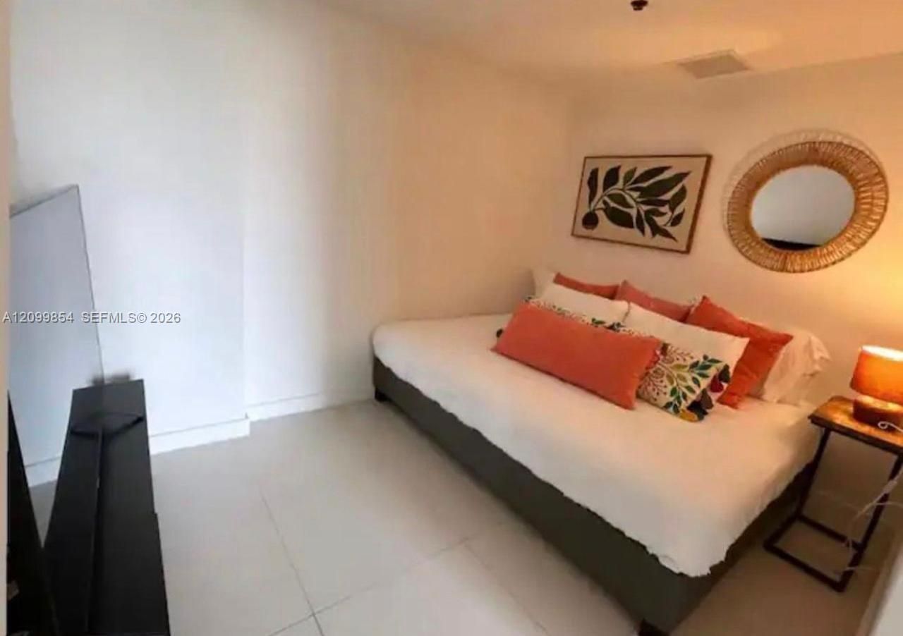 31 SE 6th St, Unit 1601, Miami, FL 33131 Photo