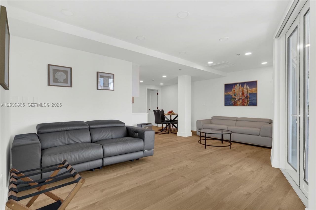 4217-4225 El Mar Dr , Lauderdale by the Sea, FL 33308 Photo