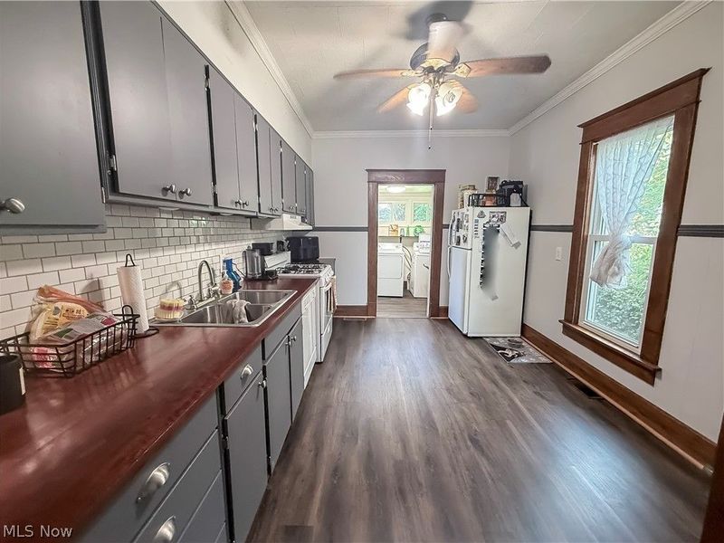911 WASHINGTON Street, Marietta, OH 45750 Photo 10