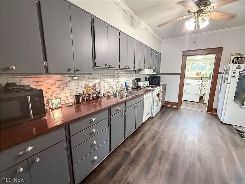 911 WASHINGTON Street, Marietta, OH 45750 Photo 9