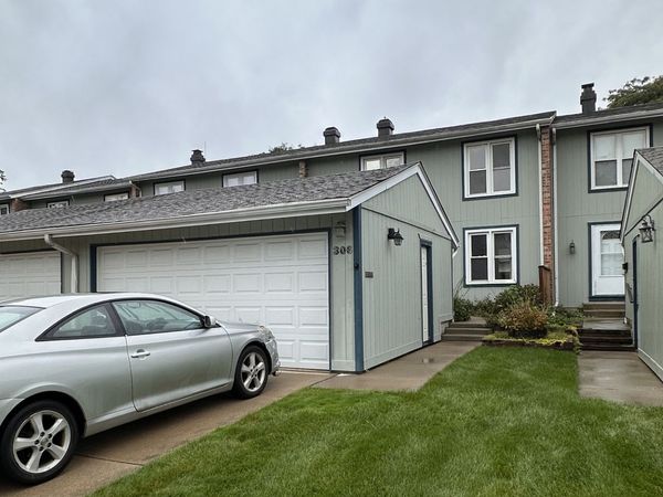 306 Colony Green Drive , Bloomingdale, IL 60108