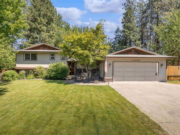 11806 N Guinevere Dr, Spokane, WA 99218