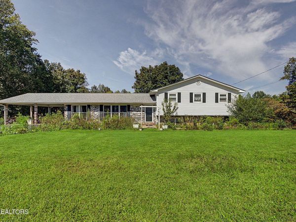 319 Woodland Drive, Harriman, TN 37748