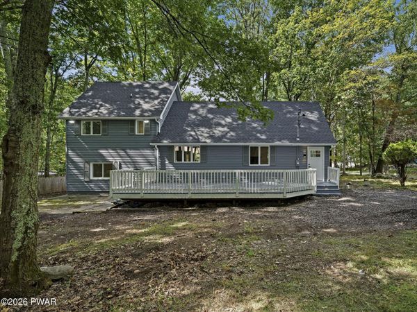 348 Carnation Road , East Stroudsburg, PA 18302