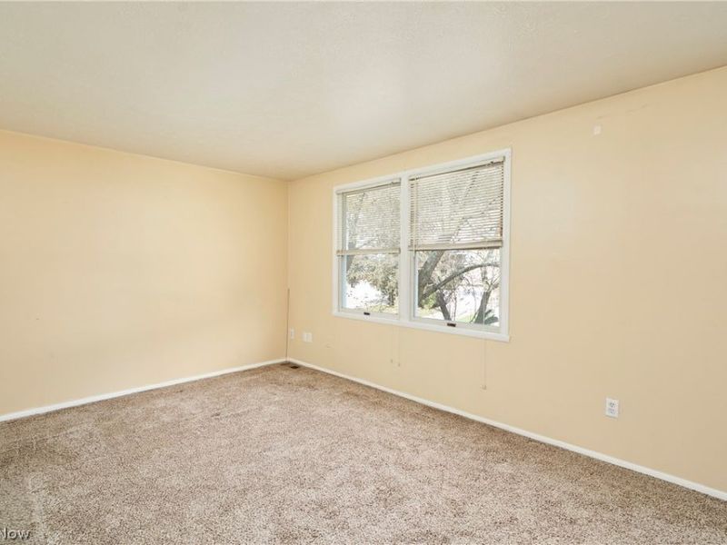 69 Quaker Ridge Drive, Akron, OH 44313 Photo 10