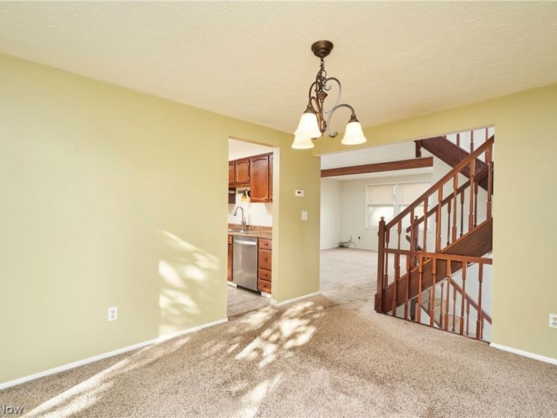 69 Quaker Ridge Drive, Akron, OH 44313 Photo 5