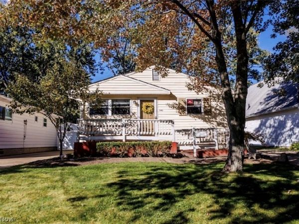 560 Baldwin Avenue, Elyria, OH 44035