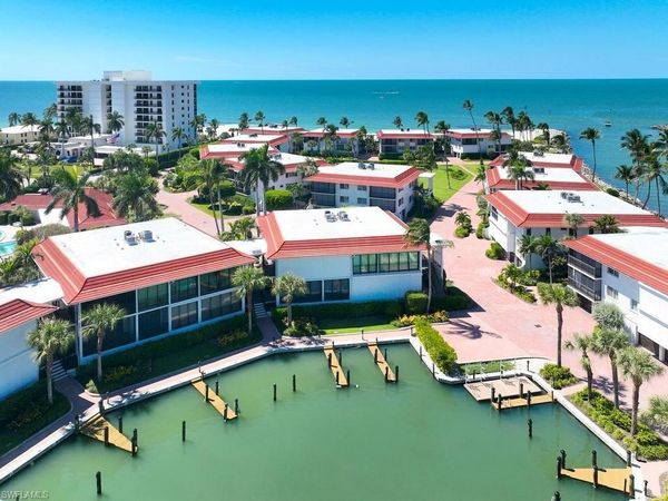 2230 Gulf Shore BLVD N, Unit T4, NAPLES, FL 34102