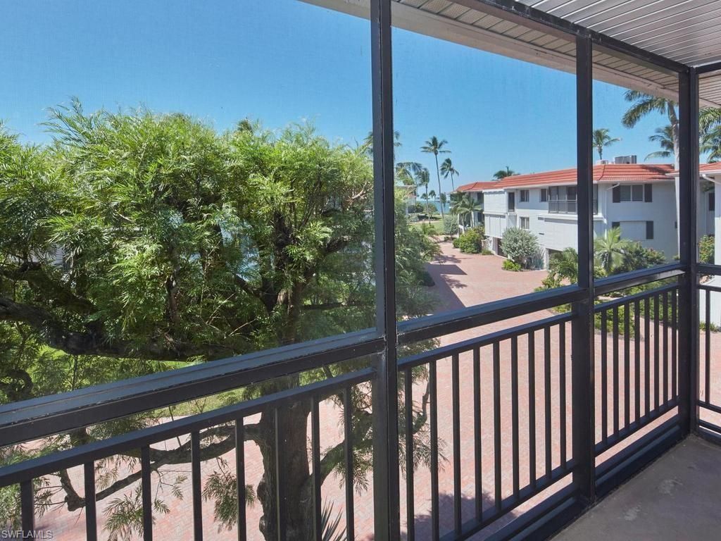 2230 Gulf Shore Blvd N, Unit T4, Naples, FL 34102 Photo